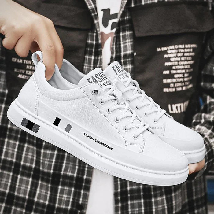 ELEGANTIEE | Sneakers in genuine leather ©